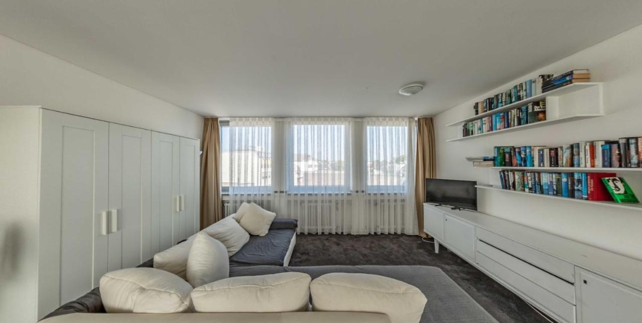 Bayrischer Hof Krefeld Bilik gambar
