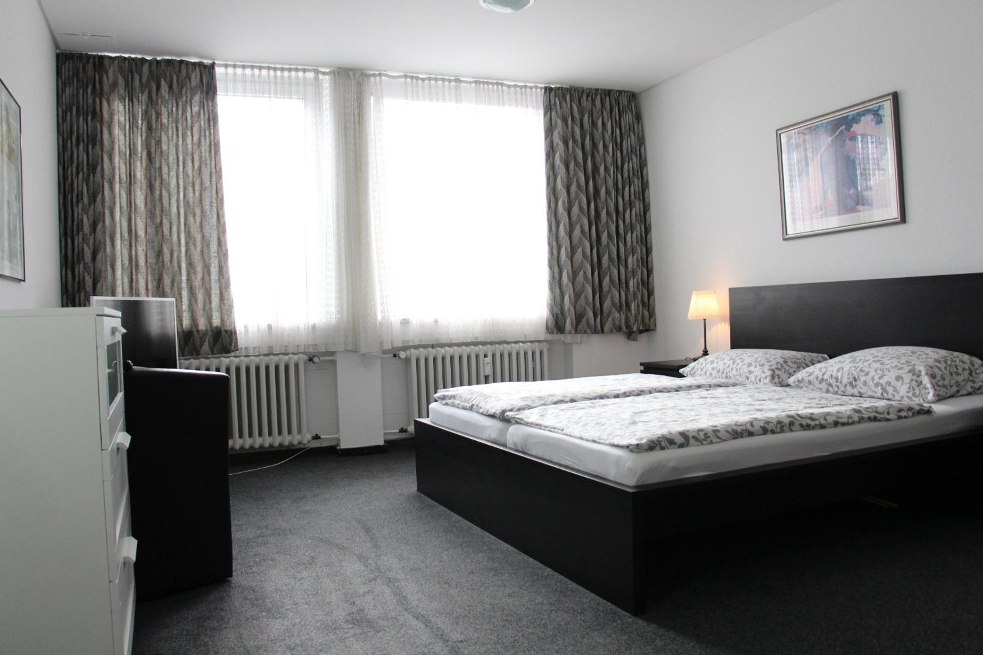Bayrischer Hof Krefeld Bilik gambar
